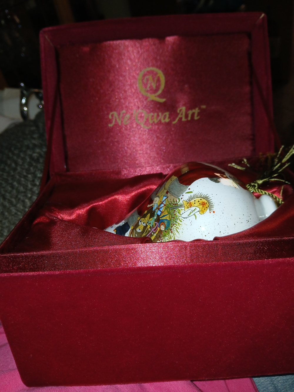 Neneva Art Red Velvet Holiday Ornament Gift Box